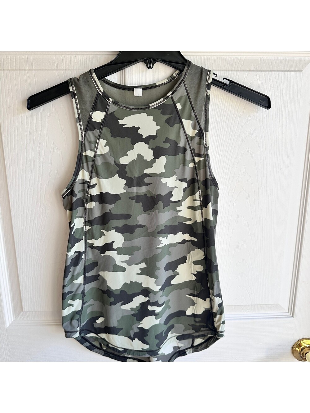 Lululemon Women's Camouflage Athletic Tank Top